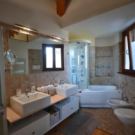 Domus Viola In Vicino Al Di Appartamento Albiolo